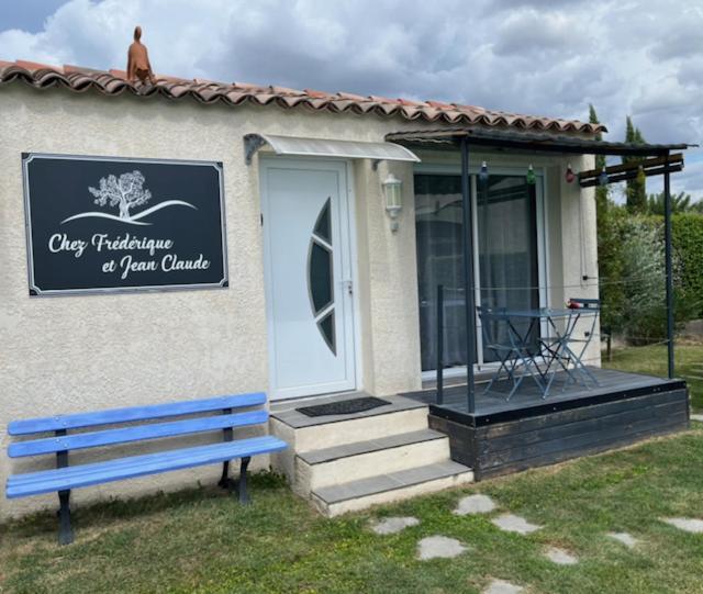 Chez Frederique Et Jean-Claude Les Taillades Exterior foto